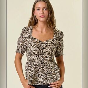(23) NWT Doe and Rae Blouse